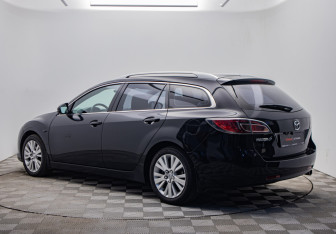 Подержанный автомобиль Mazda 6 Wagon 2008 года (3 фото)