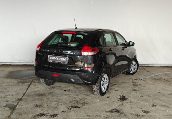 Подержанный автомобиль LADA (ВАЗ) XRAY 2018 года (6 фото)