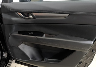 Подержанный автомобиль Mazda CX-5 2021 года (25 фото)