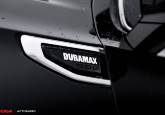 Подержанный автомобиль GMC Yukon 2023 года (9 фото)