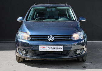Подержанный автомобиль Volkswagen Golf Plus 2011 года (2 фото)