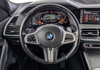 Подержанный автомобиль BMW X6 2020 года (22 фото)