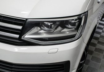 Подержанный автомобиль Volkswagen Caravelle 2016 года (15 фото)