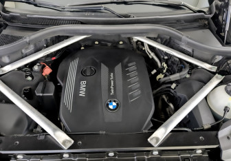 Подержанный автомобиль BMW X7 2020 года (9 фото)