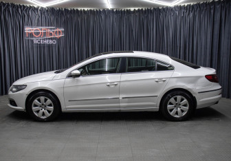 Подержанный автомобиль Volkswagen Passat CC 2011 года (8 фото)