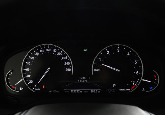 Подержанный автомобиль BMW X4 2020 года (14 фото)