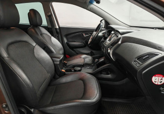 Подержанный автомобиль Hyundai ix35 2014 года (9 фото)