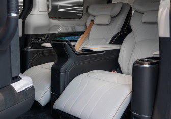 Новый Zeekr 009 2024 (36 фото)