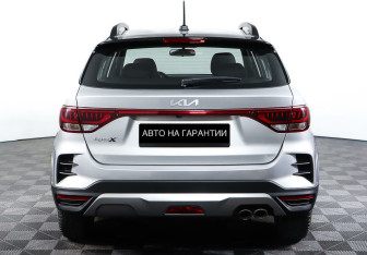 Подержанный автомобиль Kia Rio Hatchback 2021 года (6 фото)