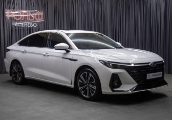 Подержанный автомобиль Chery Arrizo 8 2023 года (3 фото)