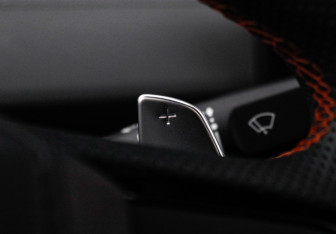 Подержанный автомобиль Changan UNI-V 2023 года (33 фото)