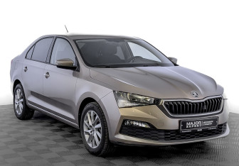 Подержанный автомобиль Skoda Rapid Liftback 2021 года (3 фото)