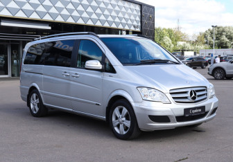 Подержанный автомобиль Mercedes-Benz Viano 2010 года (3 фото)