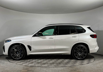 Подержанный автомобиль BMW X5 M 2024 года (3 фото)