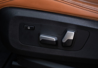 Подержанный автомобиль BMW X7 2019 года (25 фото)