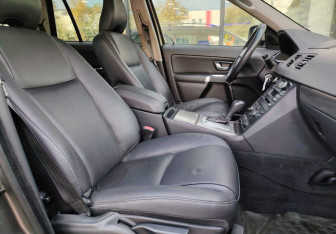 Подержанный автомобиль Volvo XC90 2008 года (10 фото)