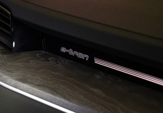 Подержанный автомобиль Audi e-tron Sportback 2021 года (29 фото)