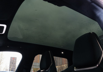 Подержанный автомобиль Zeekr X 2023 года (14 фото)