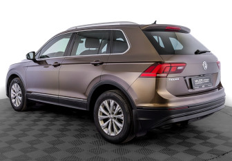 Подержанный автомобиль Volkswagen Tiguan 2017 года (7 фото)