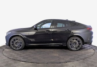 Подержанный автомобиль BMW X6 2021 года (8 фото)