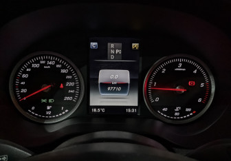 Подержанный автомобиль Mercedes-Benz GLC Coupe 2019 года (16 фото)