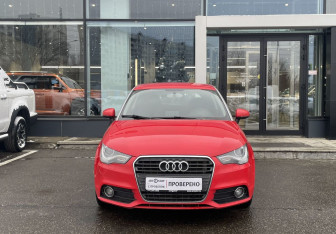Подержанный автомобиль Audi A1 2012 года (2 фото)