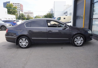 Подержанный автомобиль Volkswagen Passat Sedan 2008 года (4 фото)