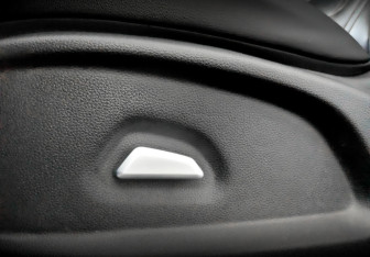 Подержанный автомобиль Москвич 3 2023 года (21 фото)