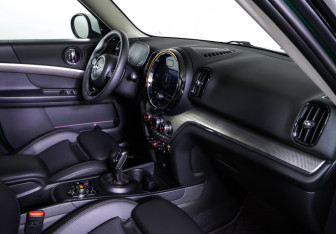 Подержанный автомобиль MINI Countryman 2020 года (11 фото)