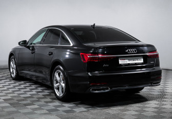 Подержанный автомобиль Audi A6 Sedan 2022 года (7 фото)
