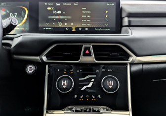 Подержанный автомобиль Exeed TXL 2022 года (15 фото)