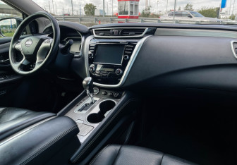 Подержанный автомобиль Nissan Murano Suv 2019 года (9 фото)