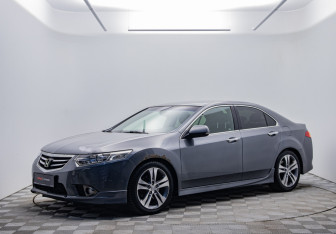 Подержанный автомобиль Honda Accord Sedan 2011 года (1 фото)