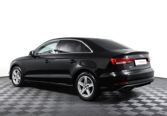 Подержанный автомобиль Audi A3 Sedan 2016 года (7 фото)
