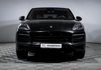 Подержанный автомобиль Porsche Cayenne 2020 года (2 фото)
