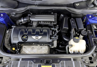 Подержанный автомобиль MINI Countryman 2015 года (9 фото)