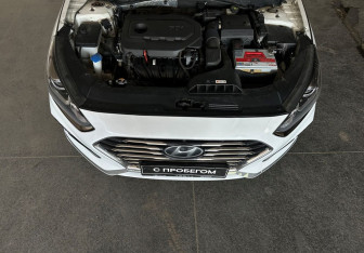 Подержанный автомобиль Hyundai Sonata 2018 года (9 фото)