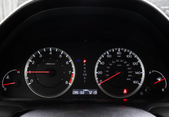 Подержанный автомобиль Honda Accord Coupe 2009 года (9 фото)
