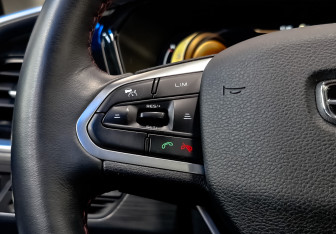 Подержанный автомобиль Geely Tugella 2021 года (27 фото)