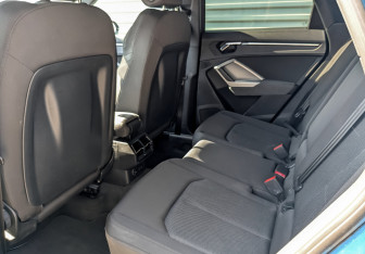 Подержанный автомобиль Audi Q3 2019 года (12 фото)