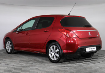 Подержанный автомобиль Peugeot 308 Hatchback 2012 года (4 фото)