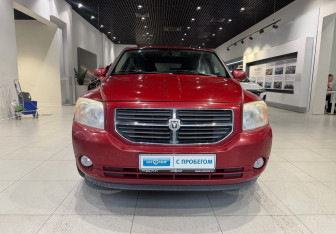 Подержанный автомобиль Dodge Caliber 2010 года (2 фото)