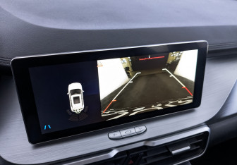 Подержанный автомобиль Geely Coolray 2022 года (26 фото)