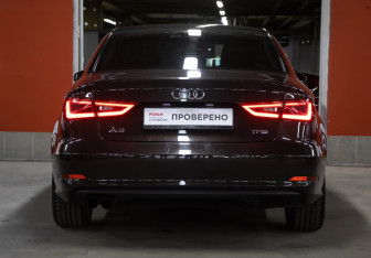 Подержанный автомобиль Audi A3 Sedan 2014 года (6 фото)