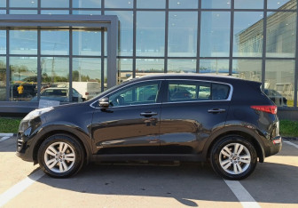 Подержанный автомобиль Kia Sportage 2017 года (8 фото)