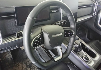 Подержанный автомобиль Jaecoo J7 2023 года (12 фото)