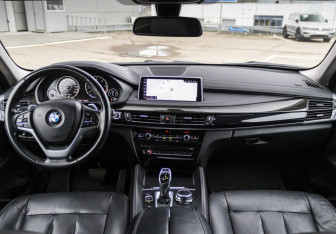 Подержанный автомобиль BMW X6 2019 года (17 фото)