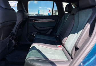 Подержанный автомобиль Geely Monjaro 2023 года (10 фото)