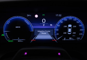 Подержанный автомобиль Toyota Camry Sedan 2025 года (12 фото)
