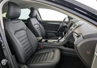 Подержанный автомобиль Ford Mondeo Sedan 2018 года (21 фото)